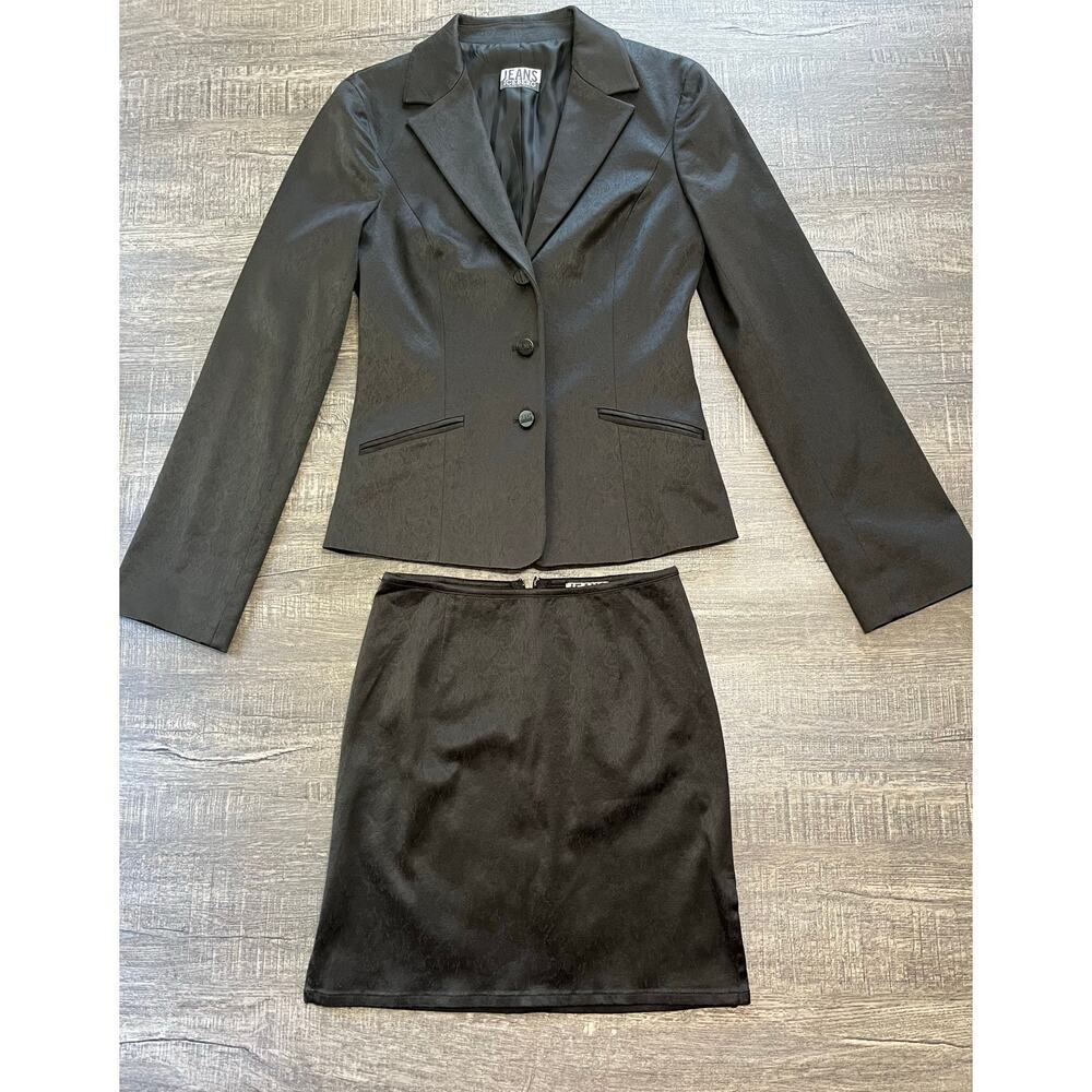 Vintage Jeans Iceberg Women's Blazer (Size 42) and Skirt (Size 40) Suit, Black.